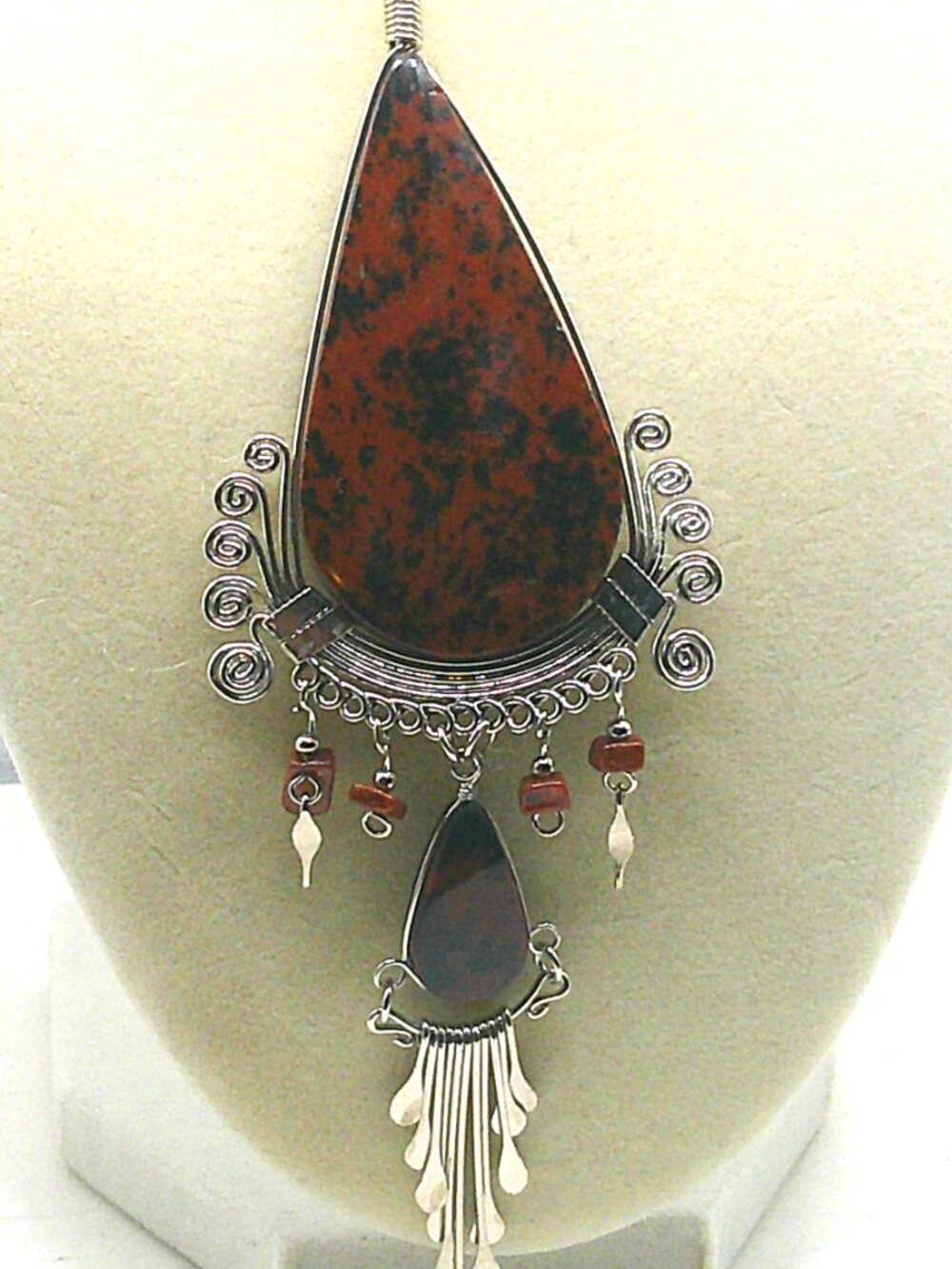 Mahogany Agate Necklace